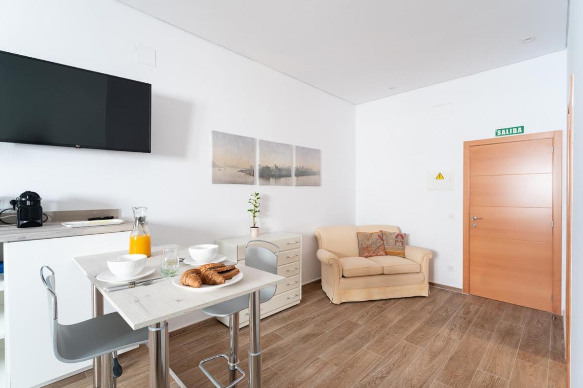 Estudio 2 Pax By Costablancarent دينايا المظهر الخارجي الصورة